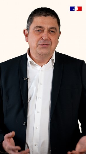 Hameçonnage, violation de données, piratage de compte… ⚠️ Jérôme Notin, directeur général du site cybermalveillance.gouv.fr, nous explique comment reconnaître une arnaque en ligne. Face aux arnaques en ligne qui ne cessent de se développer et de se diversifier, soyez vigilants et informez-vous pour adopter les bons réflexes. 📲 ✅ | Gouvernement