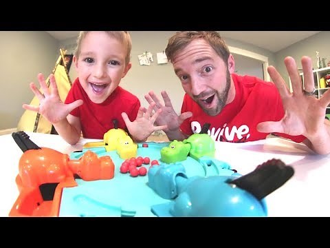 Father & Son PLAY HUNGRY HUNGRY HIPPO!