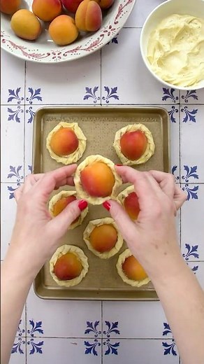 How to make Mini Apricot Cheesecake Tarts