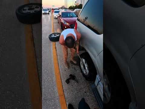 Helping out the community for Free one car at a time. #roadside #automobile #community #help #fyp