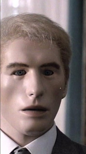 The puppet told him to kill | Pin (1988)