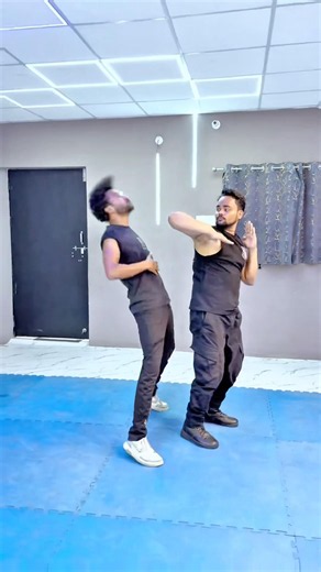 This elbow technique is lethal! 🥋🔥 #shorts, #selfdefence, #martialarts #kungfu #viral #usa #uk