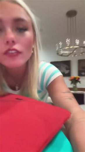 TRAINGL RANDOM UNBOXING @Triangl pls i love you #summerlooks | Triangl