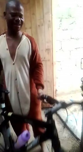 Mano Dinox (@mano_dinox)’s videos with som original - Mano Dinox