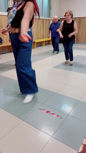 Engaging Dance Class Routine for Adults