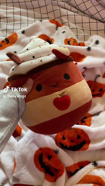 Preppy Fall After School Routine Vlog | Aesthetic Halloween GRWM