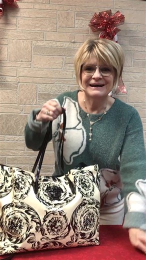 Consignment Clothiers on Reels