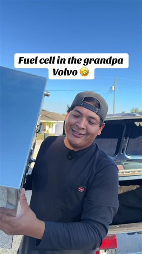 Irving cz on Instagram: "@evil_energy_autoparts now the grandpa Volvo has a fuel cell #fyp #evilenergy #fyp #volvo #fuelcell"