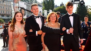 Livia Klausová v obklopení vnoučat: Bývalá první dáma je už desetinásobnou babičkou