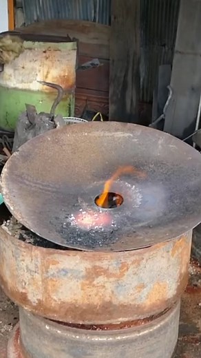 Restoring a disc plough #restoration #metalworks #blacksmith | METAL WORKS