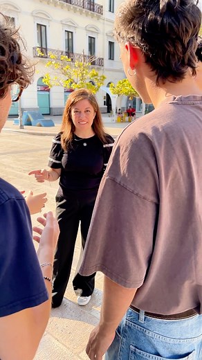 79 reactions | Sei un tipo coraggioso? Se si, allora accetta la sfida!  Ai primi 100 clienti che acquistano i primi 10' di gioco entro fine mese, offriamo un hot dog GRATIS. Sì, proprio così: entri, ti immergi in un altro mondo tra simulatori, sfide multiplayer, escape room in VR… E mentre ti diverti, ti premiamo con gusto.  Dove? Sempre qui, in via Acclavio 60/62 a Taranto Per info e prenotazioni: 347 9022 379 | Virtual Play Taranto | Facebook