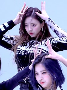 Wannabe ITZY YUNA Fancam | Studio Choom