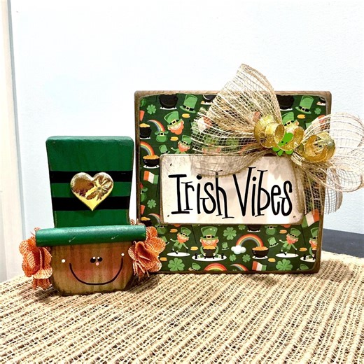 Saint Patricks Day Signs. St Paddy’s Decor. Wooden Irish Decor. Papered Wood St Patrick Decor. Leprechaun Decor. March 17th. Modern Prims. - Etsy