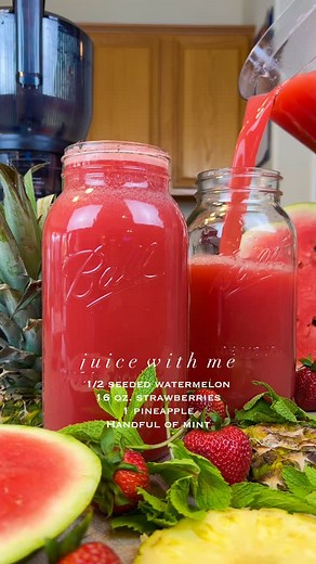 Anna Piele on Instagram: "watermelon season has me 襤 1/2 seeded watermelon  16 oz. strawberries  1 pineapple  handful of mint  juicer: @namawell J2 code: ANNA10 (10% off!)"