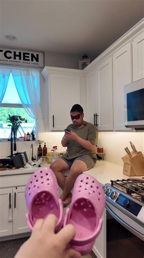 Discover Glittery Crocs for Kids: Style and Comfort