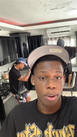 Ella me botó por no comprale un pica pollo 😔 | Jeanelcreativo