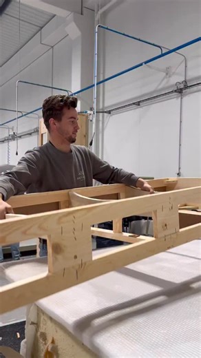 Antarte on Instagram: "Produção cuidadosa, conforto e estilo definem o sofá Rio 🪡 Careful craftsmanship, comfort, and style define the Rio sofa 🪡 #antarte #sofa #upholstery"