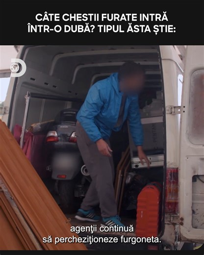186K views · 3K reactions | Guarda Civil a verificat o dubă cu doi pasageri care mergeau către Maroc. La prima vedere, părea că aveau o grămadă de lucruri, dar la o inspecție detaliată, a devenit evident că încercau să ascundă foarte multe. #politie #vama #granita #contrabanda #ilegalitate #spania #controlvama #police #border #spain #control #smuggling | Discovery România | Facebook
