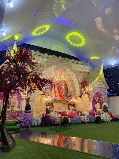 the wedding robby & calista info list pelaminan 📞082283189082 pelaminan @modern_pelaminann mua @iyaai.sofyan wo @mh_organizer fotografer @savestoryphoto lighting @a2_ligting_project henna @fidahenna_art3623 #baralekgadang #pelaminanminang #urangminangbaralekgadang #anakdarominang