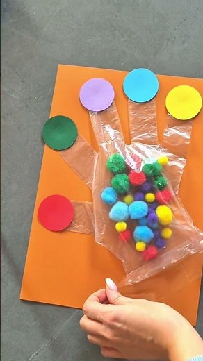 Atividade simples e divertida para desenvolver a motricidade fina! Ensine com criatividade!