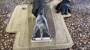 Car Interior Transformation: Deep Extraction Cleaning of Seats and Carpets for a Stunning Finish
