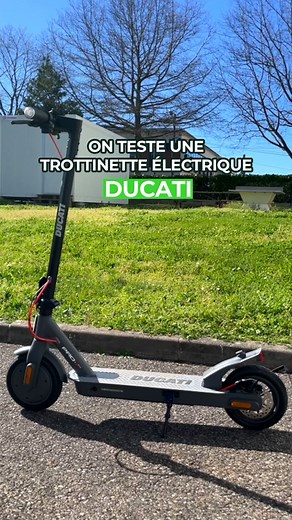 Un mode sport sur une trottinette, faut s’accrocher 🛴💨Découvrez le test de la trottinette électrique Pro I Evo de la marque Ducati ! ⚡#feuvert #ducati #trottinette | Feu Vert