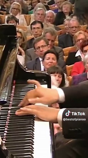 Tsuji plays La Campanella #piano | 辻井伸行 ラ・カンパネラ