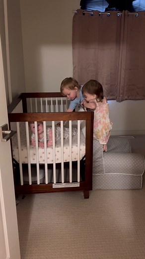 Twins wake up baby Pt.1 no hitting snooze 🤭💤 #wakeup #relaxingasmr #chaos