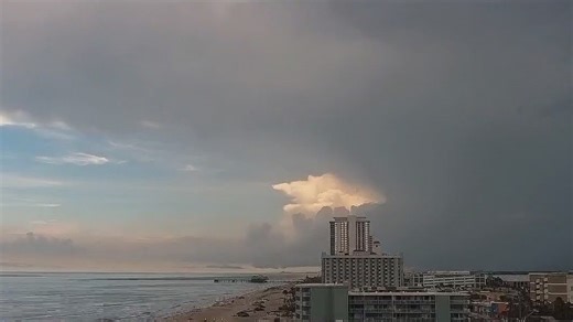 Common myths about lightning, debunked