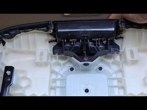 Center Console Latch Replacement. (2017 GMC Sierra)