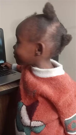 COMPUTER 103: Adjusting Icon Sizes Using Keyboard shortcuts YouTube & Facebook: Princess Cassie Cedric WhatsApp: 071-9450-545 #trendingvideo #unemployedprofessor #computer #PrincessCassieCedric #SirCedric @Sir Cedric