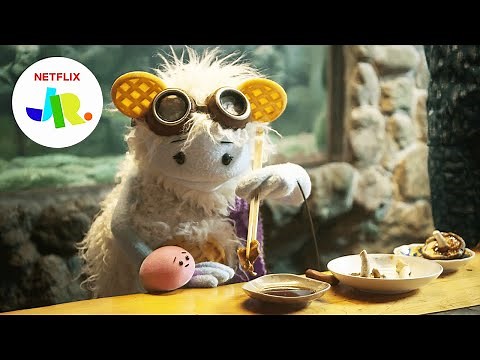 Learn Japanese With Waffles + Mochi l Netflix Jr