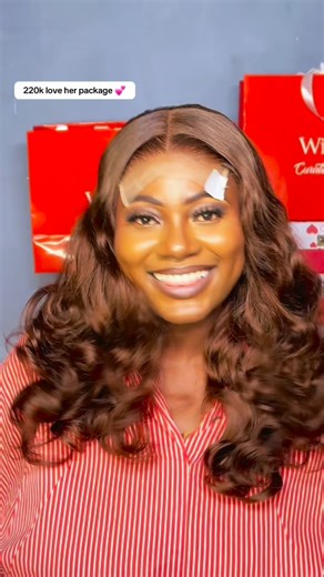 Davies Comfort || original human hair wigs in ibadan on Instagram: "With an investment of 220,000 naira you will be renewing your vows and love life, I will give you ▪️1 beautiful wig (that will suit her perfectly) ▪️Serum, brush and wig cap to maintain her wig ▪️cute hand fan, manicure set & notepad (to write your love story ▪️chocolates, wine, biscuits (to share with you and prepare the tempo for the night activity 😉) ▪️A rose and handwritten note to express your intention. (Kiss must follow 