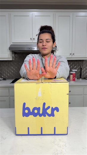 Rating Delicious Bakr Cookies for Valentine's Day