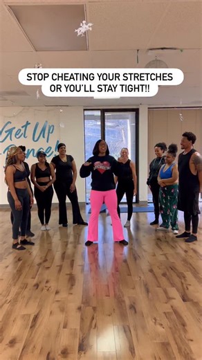 Stretch Coach on Instagram: "STRETCHMAS DAY 19🎄 Stop cheating your stretches or you’ll stay tight🥲 Let’s talk about those side lunges… GET OFF OF YOUR TIPPY TOES 🗣️ This version is one that will cause you to feel it more, but it’s extremely effective especially after leg day! And it requires some balance so it’s definitely something to work on😮‍💨 What other stretches do y’all need help with?👀"