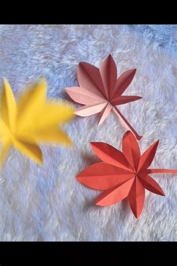 Easy Origami Maple Leaf 🍁 | Aesthetic Paper Craft #diy #shorts #papercraft #mapleleafs