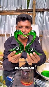 639K views · 5.5K reactions | Lampu Bekas Disulap Jadi Seni Kaca Unik! ️ Source: @avtcartoon on TT #reels #trending #fyp #faktamenarik #daur #ulang #lampu #kaca #kerajinan #kreatif #seni #unik #ide #brilian #paman #peshawar #pakistan | Jozzr Legends | Facebook