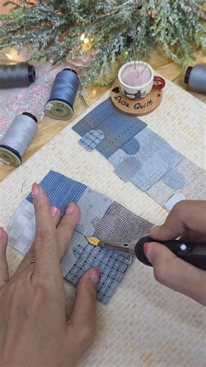 1.6K views · 490 reactions | How to make a jigsaw patchwork ♥️殺殺 #fblifestyle #appliqué #quilting #Embroidery #patchwork #apliquick #Handmadebag | Dusa Quilte | Facebook
