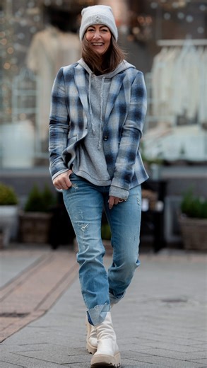 Olivia Blooms | ….dieses Weihnachten wird anders…. denn das Heiligabend mit Papa und Mama, unser Kinderweihnachten wird es so nie mehr geben….. und das... | Instagram