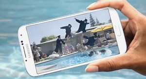 Samsung releases new Galaxy S4 commercial, targets the iPhone. Well.