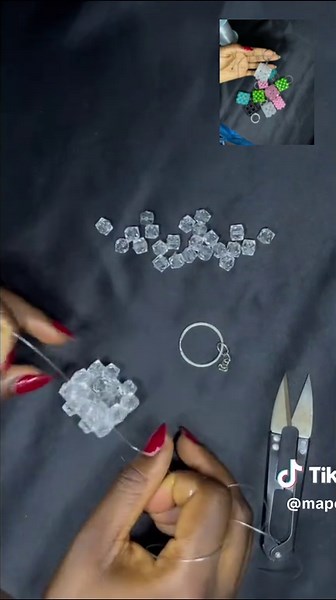 Key holders tutorial’s 🥰 … réalisons ensemble ce porte clé #tiktokcameroun🇨🇲 #art#tutorial#learnwithtiktok #beads