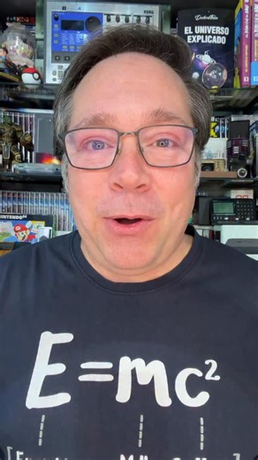 Viaje al centro de la Vía Láctea con Nancy Roman 🌌 Mirar al centro de nuestra galaxia no es nada fácil, porque enormes nubes de polvo y gas bloquean la luz visible, pero el telescopio espacial Nancy Grace Roman observará en infrarrojo para atravesar ese polvo y estudiar directamente el corazón de la Vía Láctea. #ciencia #curiosidades #divulgacion 👉 Referencia: Journey to Center of Milky Way With Upcoming NASA Roman Core Survey. NASA. 23 Ene 2026. Press release. | Doctor Fisión