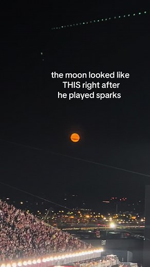 Coldplay Concert Sparks: A Night Under the Moon