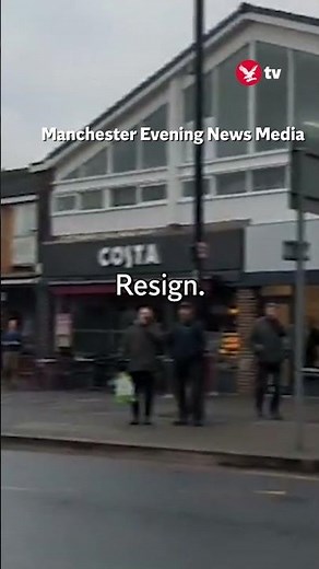 Rishi Sunak booed as he leaves Greater Manchester cafe #shorts