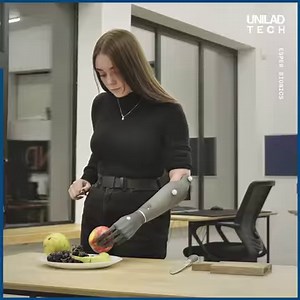 This bionic hand is one of the most advanced bionics available 💪🤖 | UNILAD Tech
