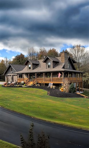 The Most Beautiful Log Home in Pennsylvania!😍 | Tiny House Designs