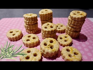 JEDNOSTAVNI I BRZI KREKERI SA SIROM I ORASIMA (CRACKERS WITH CREAM CHEESE AND WALNUTS)