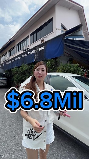 Luxury House Tour in Singapore | Asian Arnold Schwarzenegger