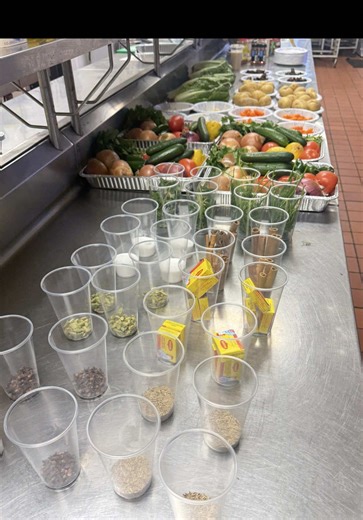 Had the best time ever hosting a Somali cooking class in collaboration with @BundleHalal and @BlueHorn Tea. We’ll def be back for part 2 soon! #somalitiktok #minnesota #cooking #recipe #ramadan