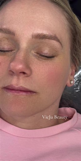 Brow mapping before touch-up ✔️ Symmetry • Balance • Natural shape The foundation of perfect brows! 📍1057 W Broad Street, Suite 220, Falls Church VA 22046 ☎️ Text to: 571-668-3068 🌐 Book appointment at: https://vicjubeauty.glossgenius.com #browsbyJulie #microblading #powderbrows #brows #vicjubeauty